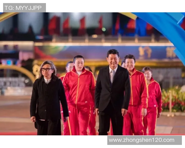 当今足坛最受瞩目的明星球员是谁他在场上的表现如何引领潮流